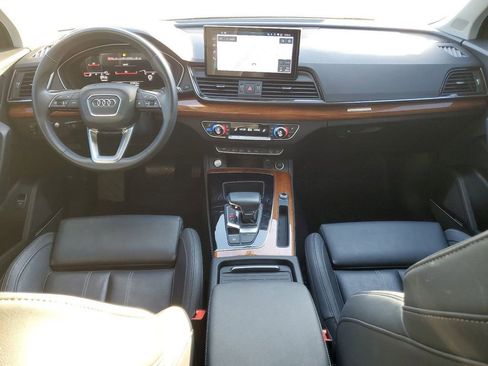 Used 2021 Audi Q5 Prestige w/ Prestige Package image 18