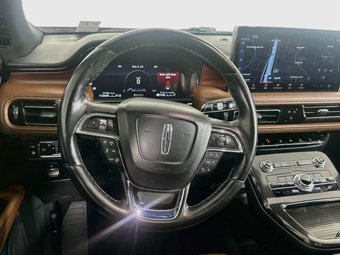 Used 2022 Lincoln Nautilus Reserve w/ Equipment Group 201A FWD image 18
