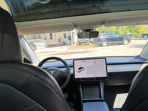 Used 2020 Tesla Model 3 Standard Range Plus RWD image 19