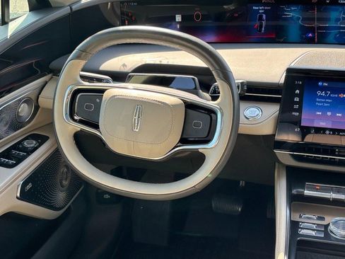 Certified 2024 Lincoln Nautilus Reserve w/ Equipment Group 203A image 12