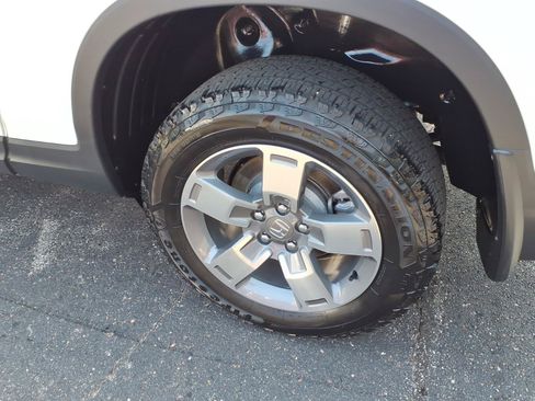 Certified 2025 Honda Ridgeline RTL image 12