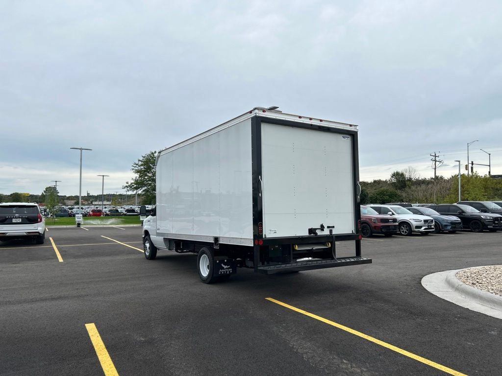 New 2027 Ford E-450 and Econoline 450 Super Duty w/ Power Equipment Group RWD image 7