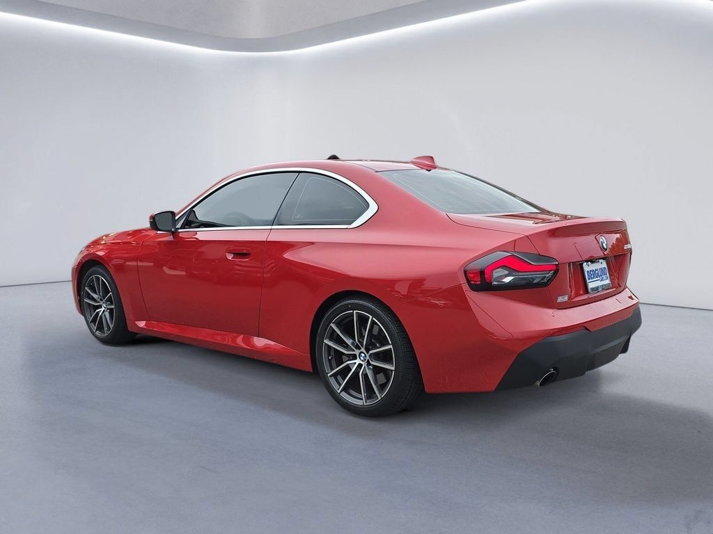 Used 2022 BMW 230i Coupe w/ Convenience Package RWD image 5