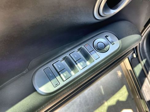 Used 2026 Hyundai Palisade Limited FWD image 22