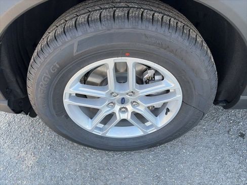 New 2026 Ford Explorer Active image 10