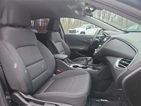 Certified 2025 Chevrolet Malibu RS image 26