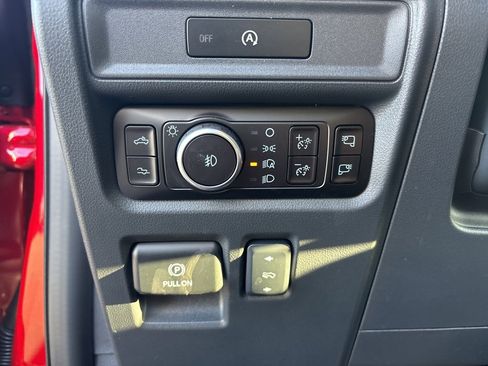 Used 2025 Ford F150 Raptor image 22