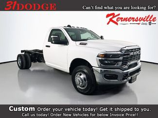 New 2026 RAM 3500 Tradesman w/ Chrome Appearance Group A RWD video 1