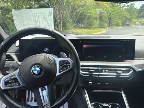 Used 2023 BMW 330i xDrive Sedan w/ M Sport Package AWD/4WD image 12