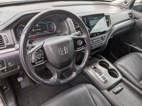 Used 2022 Honda Pilot Special Edition image 2