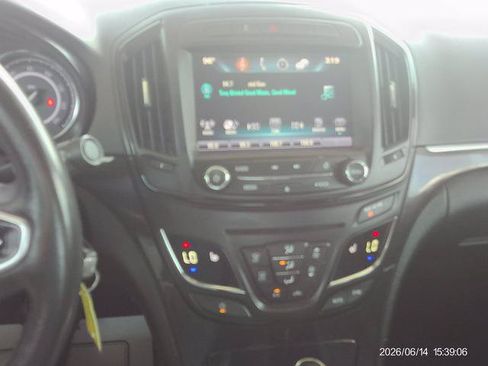 Used 2016 Buick Regal FWD image 13