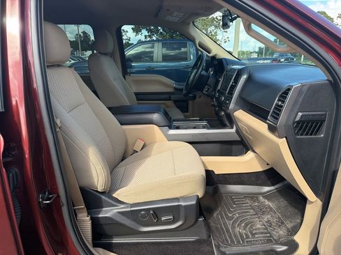 Used 2017 Ford F150 XLT w/ Equipment Group 302A Luxury AWD/4WD image 17