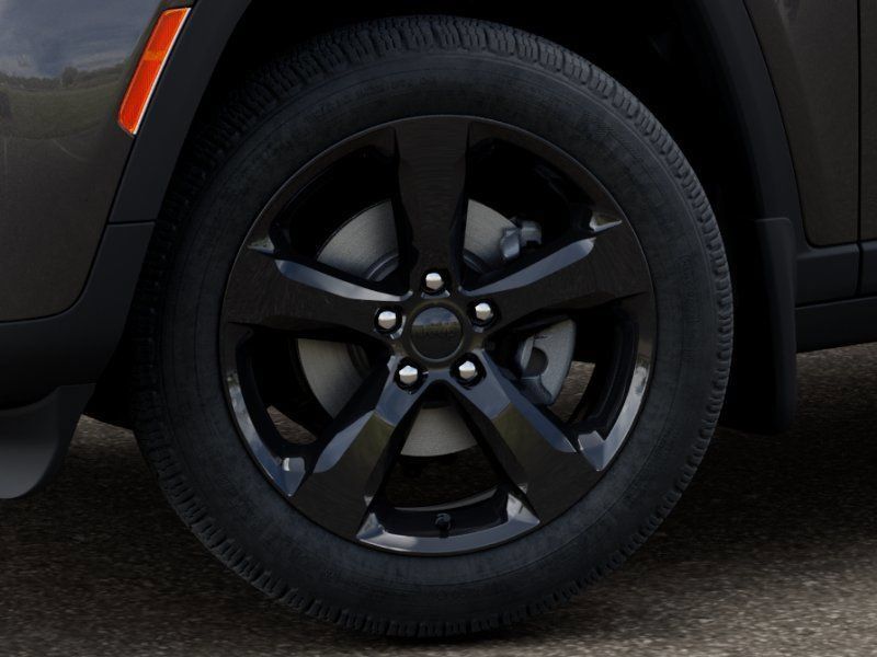 New 2026 Jeep Grand Cherokee L Limited w/ Limited Altitude Package AWD/4WD image 8