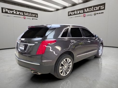 Used 2017 Cadillac XT5 Premium Luxury AWD/4WD image 5