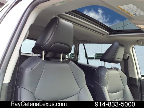 Used 2023 Toyota RAV4 Limited image 22