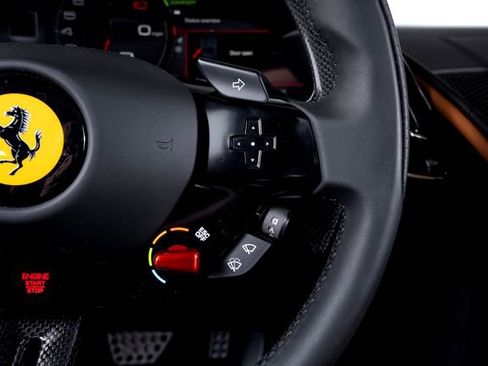 Certified 2024 Ferrari Roma Spider RWD image 39