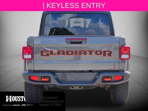 Used 2022 Jeep Gladiator Mojave AWD/4WD image 5