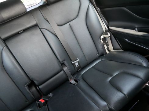Used 2019 Hyundai Santa Fe AWD image 14