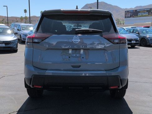 New 2026 Nissan Rogue SV FWD image 4