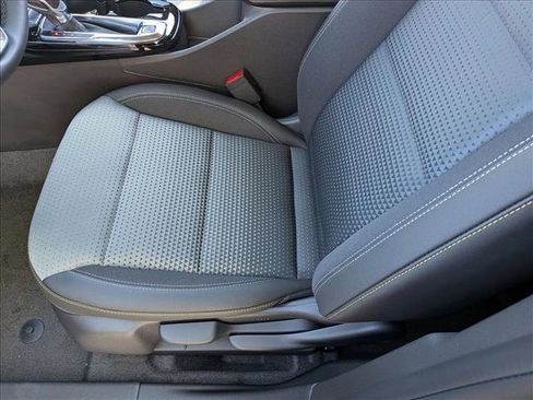 New 2026 Chevrolet Trax LT w/ Sunroof Package image 4