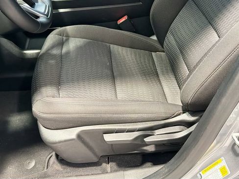 Used 2026 Chevrolet Equinox LT image 17