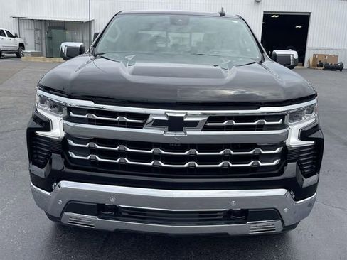 Certified 2025 Chevrolet Silverado 1500 LTZ AWD/4WD image 7
