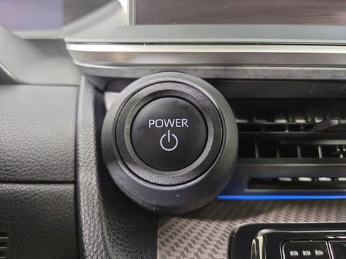 Used 2025 Toyota Prius XLE image 26