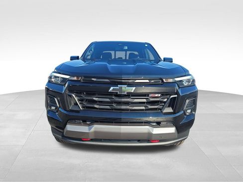 Used 2023 Chevrolet Colorado Z71 w/ Z71 Convenience Package 2 AWD/4WD image 8