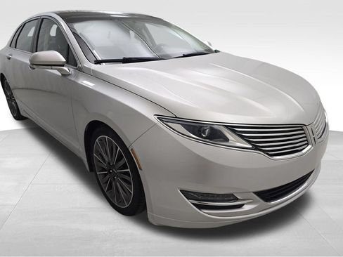 Used 2015 Lincoln MKZ Hybrid w/ Equipment Group 202A Reserve FWD image 2