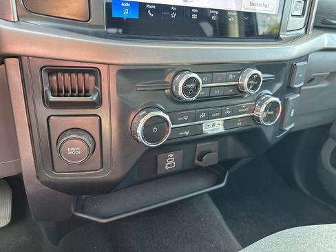 Used 2025 Ford F150 XLT w/ Equipment Group 301A Standard RWD image 35