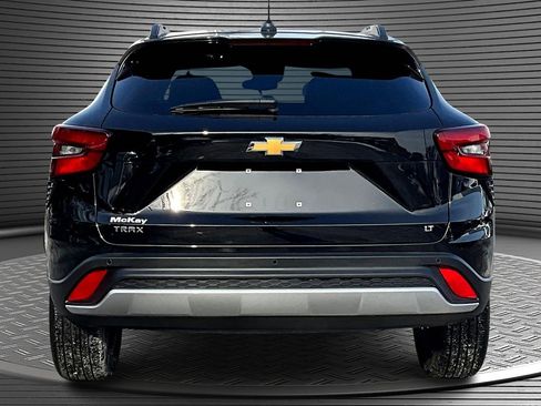 Used 2025 Chevrolet Trax LT w/ Driver Confidence Package image 5