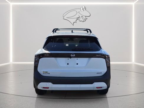 New 2026 Nissan Kicks SV w/ Cold Weather Package image 4