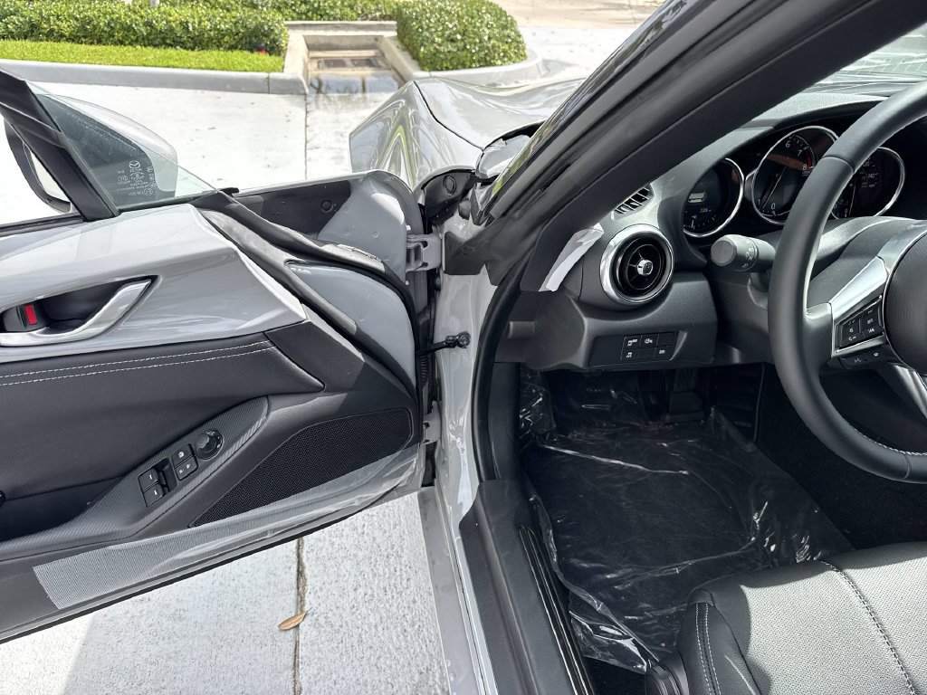 New 2026 MAZDA MX-5 Miata Grand Touring RWD image 17