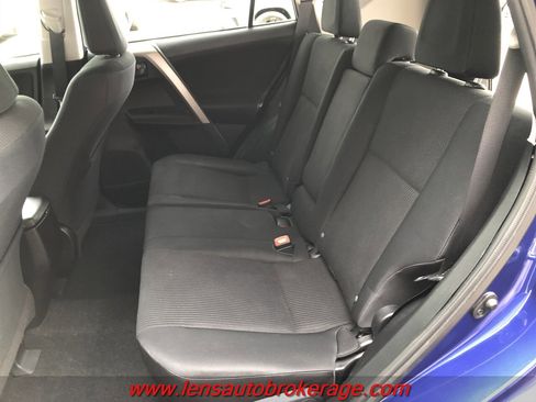 Used 2014 Toyota RAV4 LE image 16