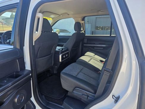Used 2022 Ford Expedition XLT image 23