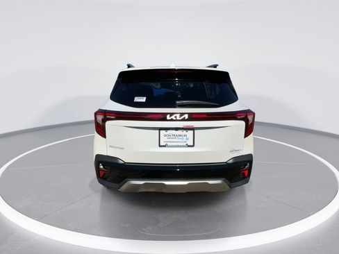 New 2026 Kia Seltos EX image 7