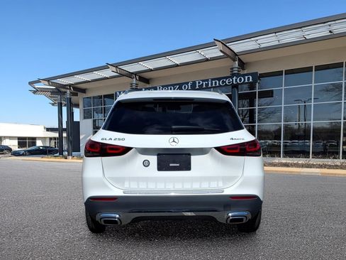 Certified 2022 Mercedes-Benz GLA 250 4MATIC image 4