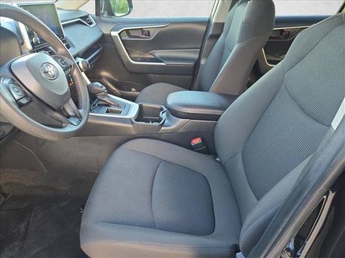 Used 2025 Toyota RAV4 LE FWD image 15