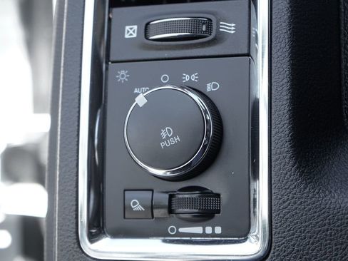 Used 2017 RAM 1500 Laramie w/ Convenience Group image 21