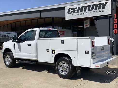 Used 2022 Ford F350 XL w/ Power Equipment Group image 6