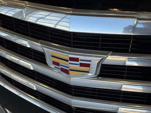 Used 2020 Cadillac Escalade Premium Luxury AWD/4WD image 40