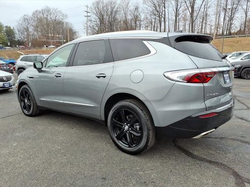 Used 2023 Buick Enclave Essence w/ Experience Buick Package image 5