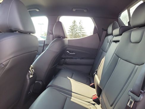 Used 2025 Hyundai Santa Cruz XRT image 11