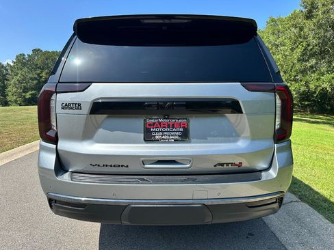 Used 2024 GMC Yukon AT4 w/ Technology Package AWD/4WD image 6