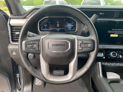 Used 2024 GMC Sierra 3500 Denali w/ Denali Reserve Package AWD/4WD image 17
