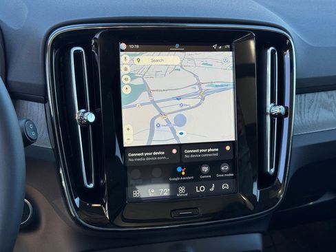 New 2026 Volvo XC40 B5 Plus w/ Protection Package Premier image 24