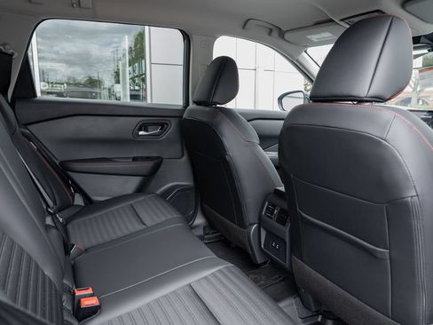 New 2026 Nissan Rogue SV AWD/4WD image 25