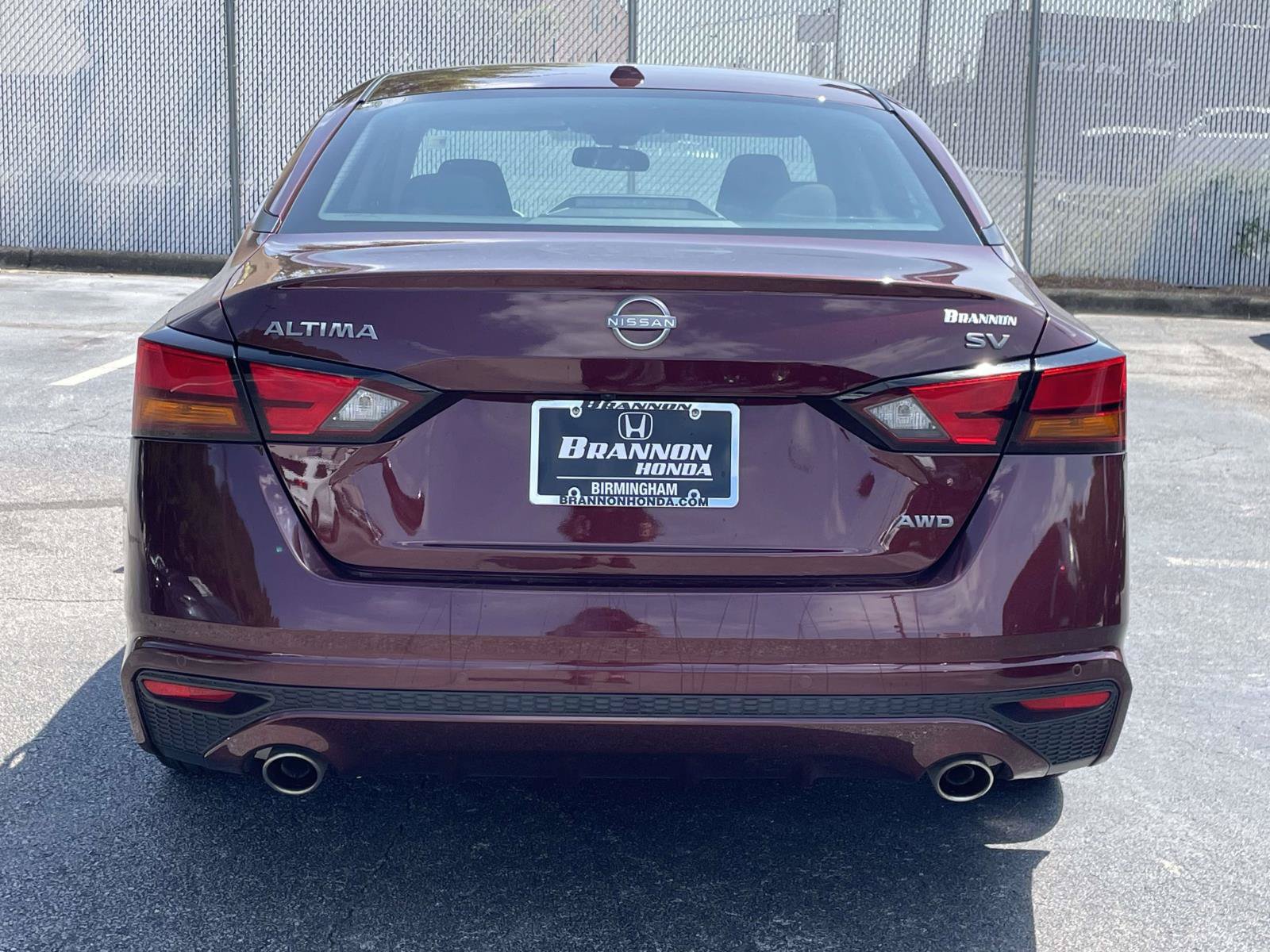 Used 2024 Nissan Altima 2.5 SV w/ SV Premium Package AWD/4WD image 3