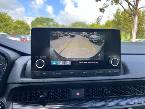 Used 2024 Honda CR-V LX image 11