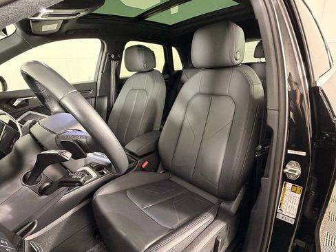 Certified 2023 Audi Q3 2.0T Premium w/ Convenience Package AWD/4WD image 11